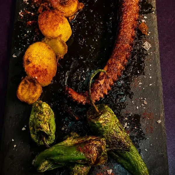 Pulpo a la brasa