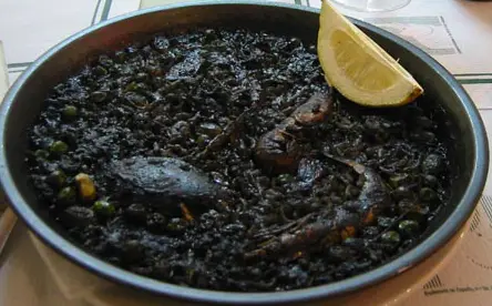 Arroz negro con sepia